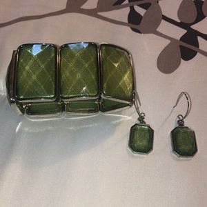 Bracelet & earrings